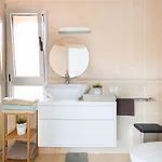 Modern House With Private Swimming Pool Vakantiehuis *
