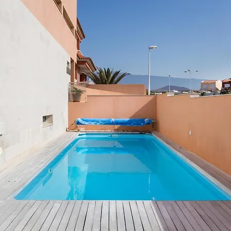 Ferienhaus Modern House With Private Swimming Pool
